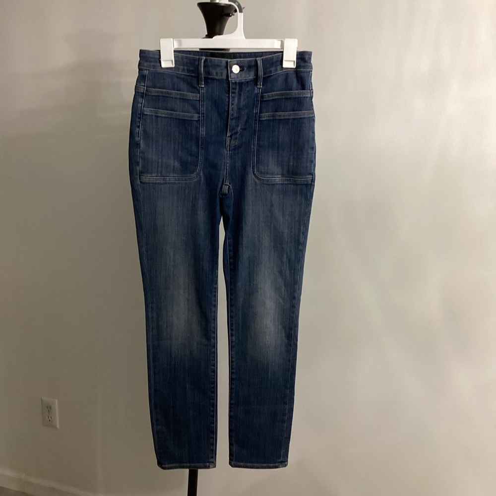 White House Black Market Extra High Rise Slim Ankle Jeans – Women’s Size 6